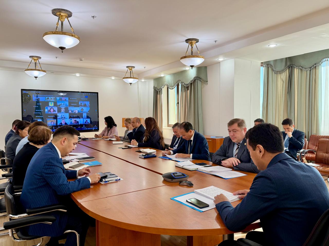 Бюрода жергілікті атқарушы органдармен өзара іс-қимыл мәселелері бойынша онлайн-сессия өтті